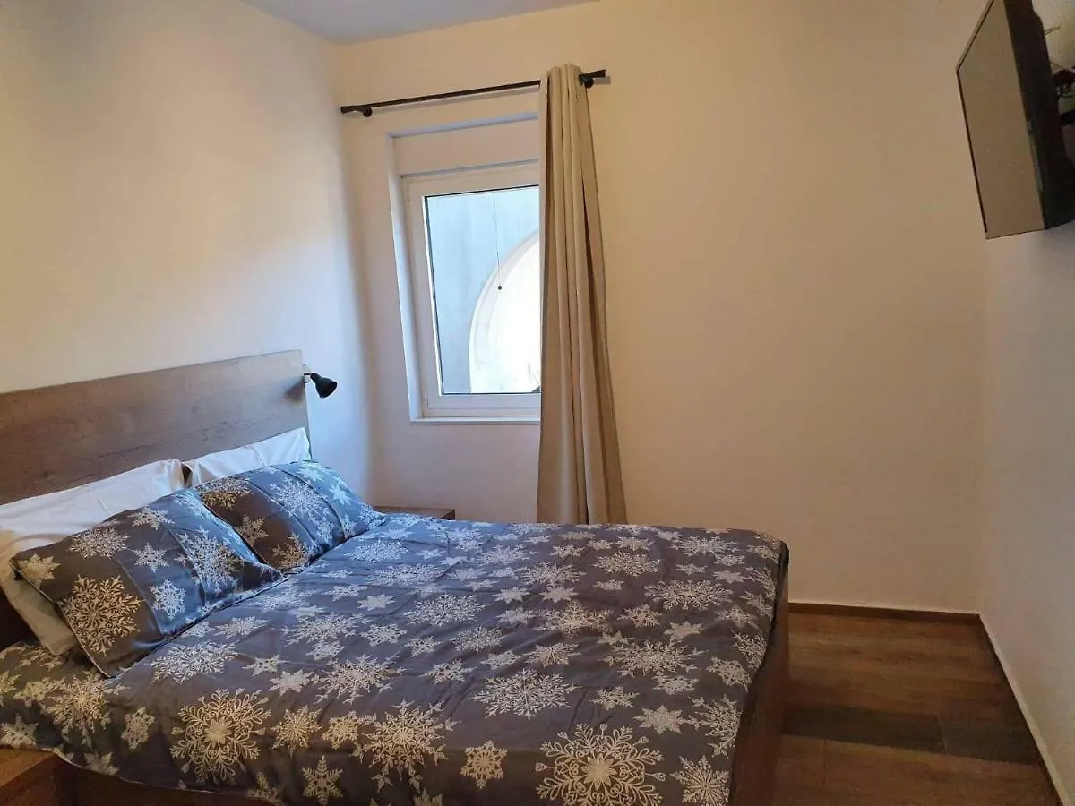 Homestay Apartmani Dujo Turanj